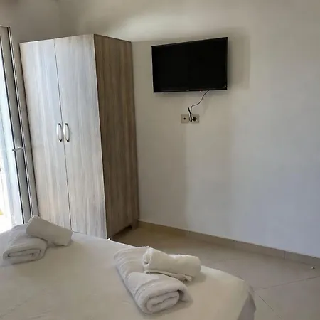 Kloen Sunset Bed & Breakfast 3*